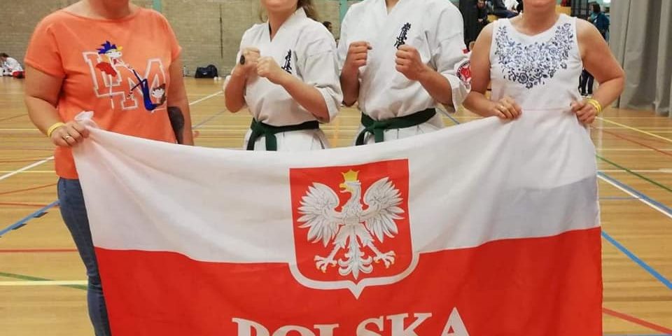 ZAWODNICY WĄBRZESKIEGO KLUBU