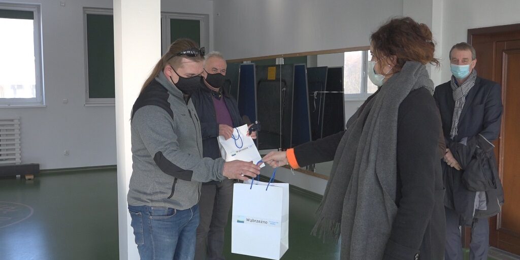 Przekazanie rowerów dla OSz-W we Wroniu (6)