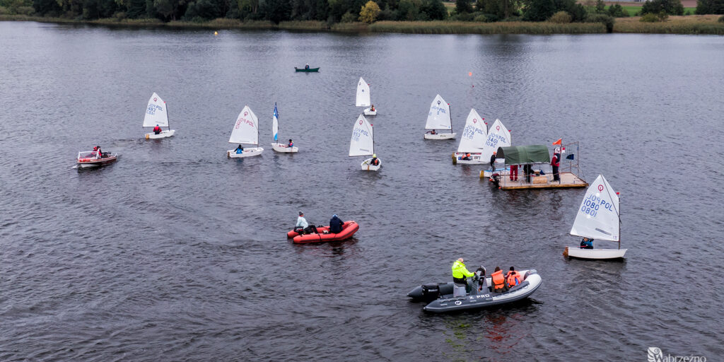 Zdjęcie otwarcia przystani sportów wodnych