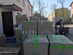 Zdjęcie paczek z Wąbrzeskiej zbiórki humanitarnej dla Ukrainy