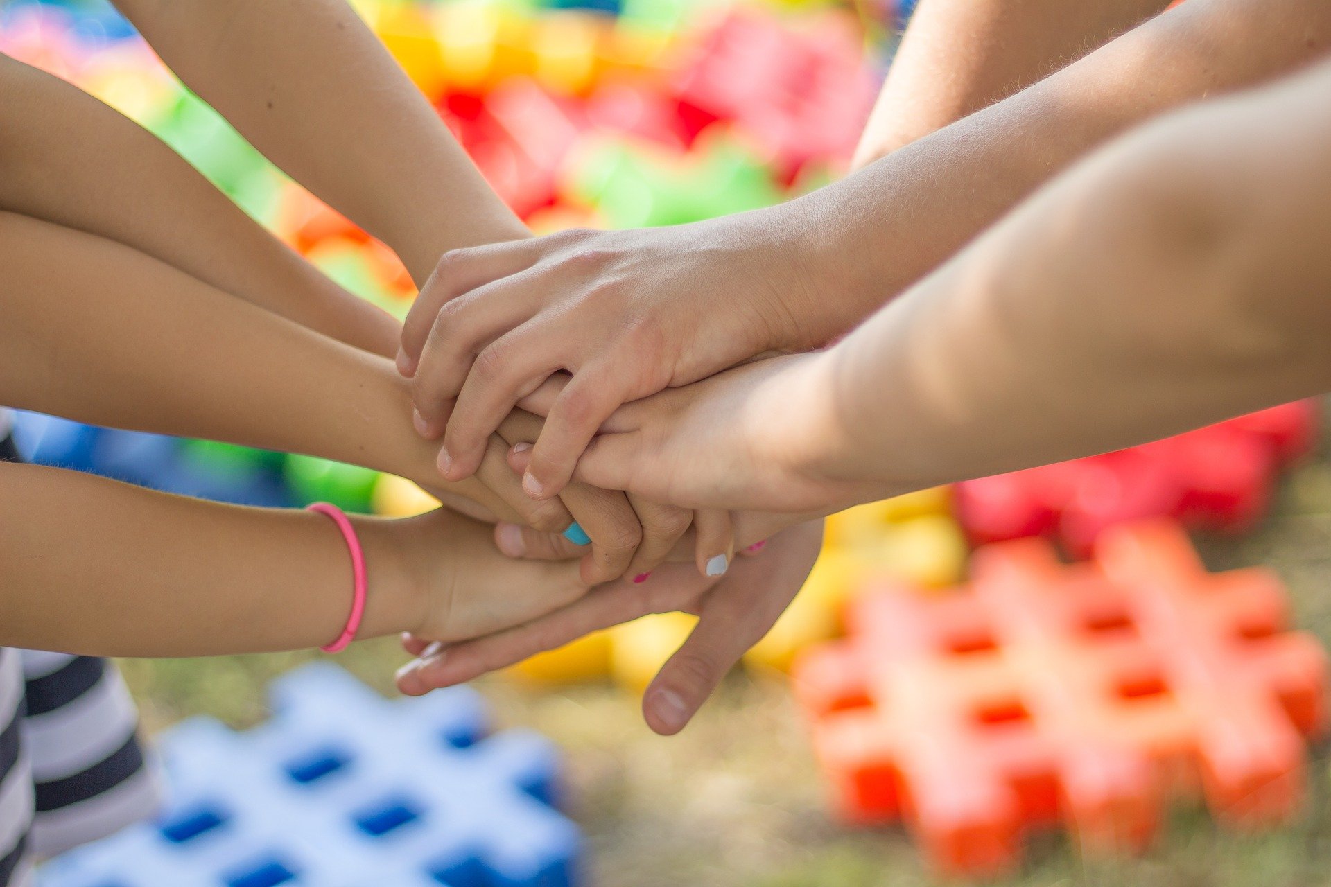 hands-gcd764c6d7_1920 – pixabay.com
