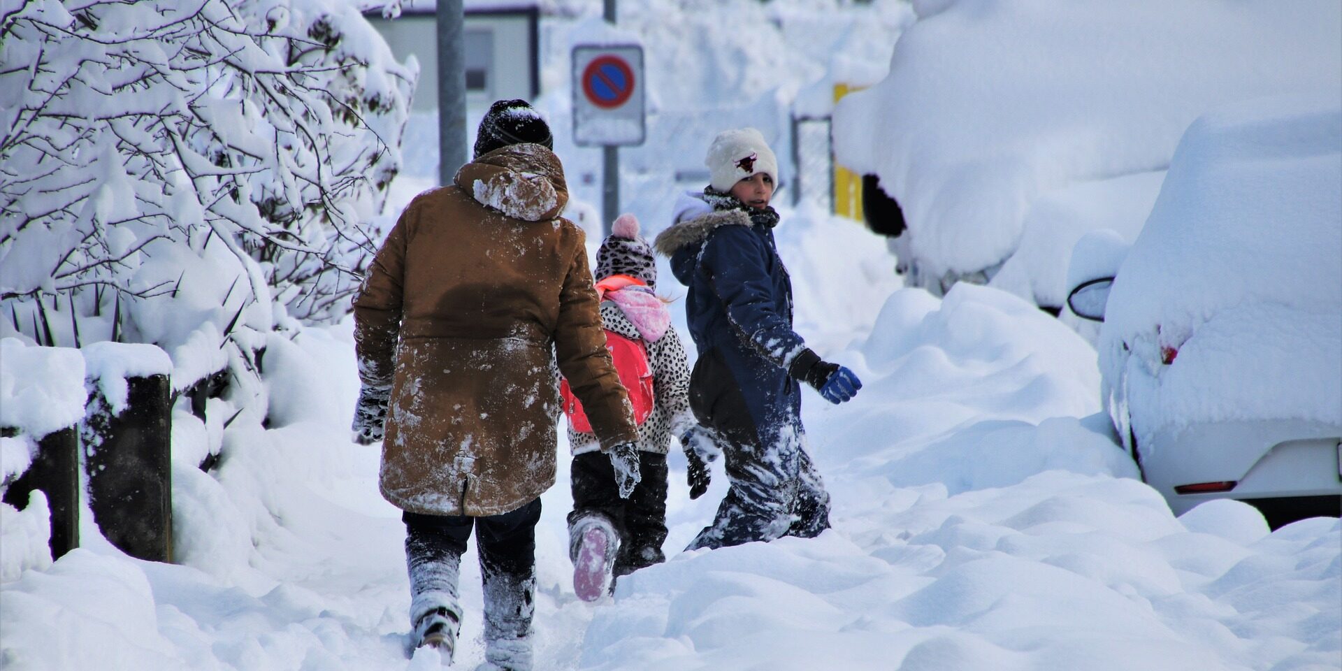 winter-g2e2917ab7_1920 Obraz Julita z Pixabay