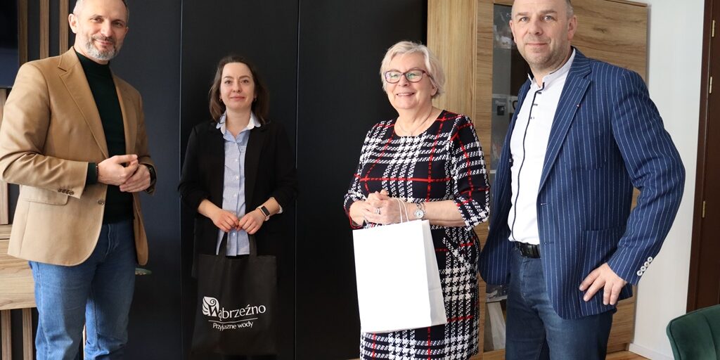 Wabrzeźno-podsumowanie plebiscytu #7cudówWąbrzeźna.24.02.2023r.Od lewej-T.Zygnarowski, A.Lewandowska,B.Jasieniecka,W.Trzciński