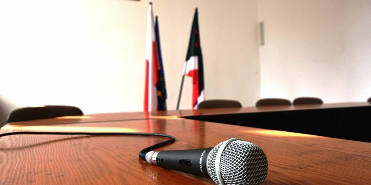 Rada Powiatu Wąbrzeskiego zaprasza na sesję